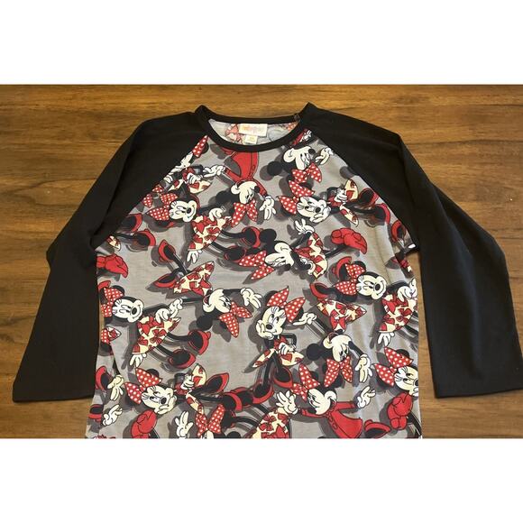 LuLaRoe Disney Womens Size XS Minnie Mouse Raglan Randy T-Shirt Black Red Artsy - Picture 3 of 8